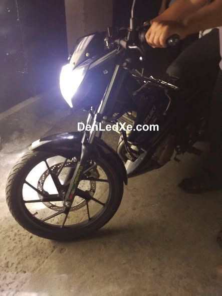 bong den led xe Suzuki Satria