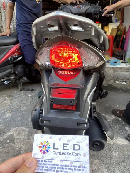 bong den led xe suzuki Address
